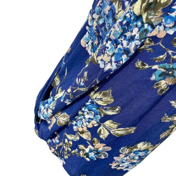 En Creme Women's Blue Floral Keyhole Halter Neck Faux-Wrap Blouse Top Size Small - Picture 4 of 8